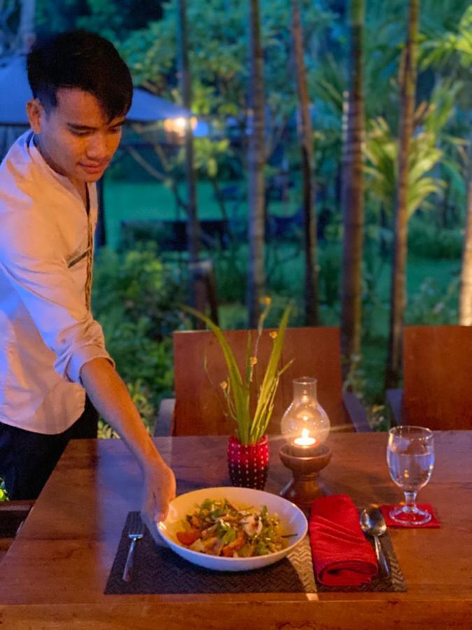 The Riviera Champasak Hotel Bagian luar foto