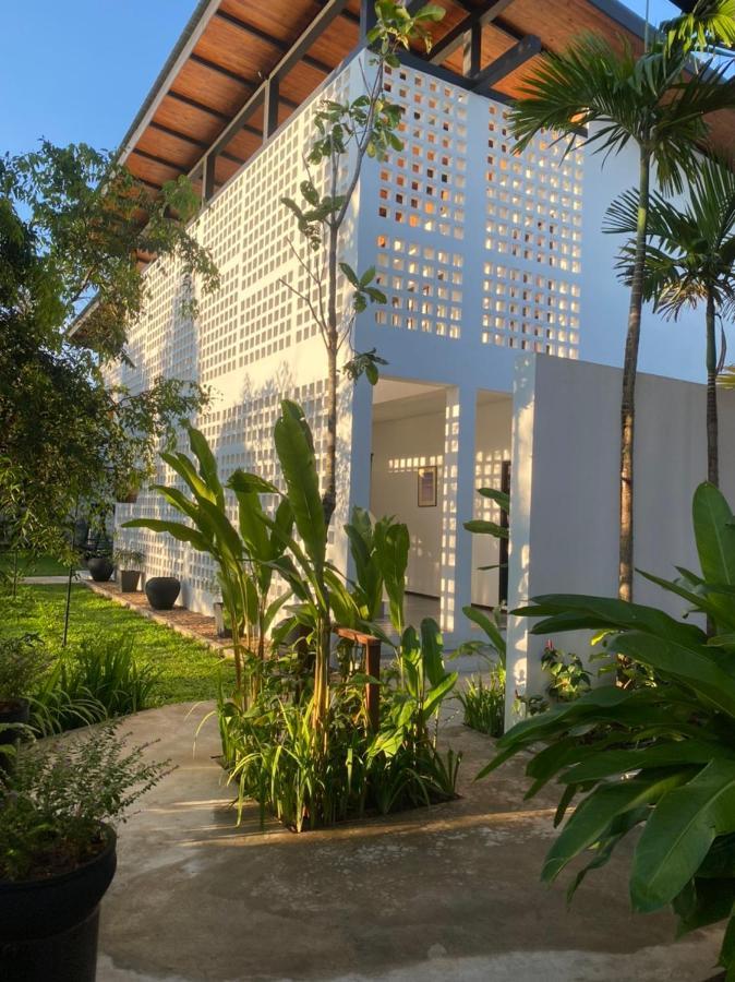 The Riviera Champasak Hotel Bagian luar foto