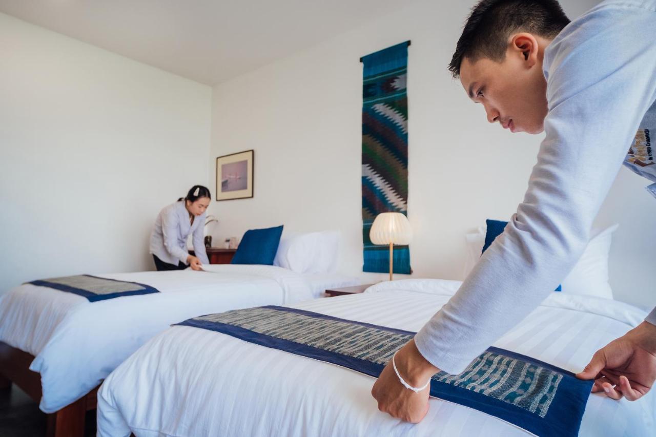 The Riviera Champasak Hotel Bagian luar foto