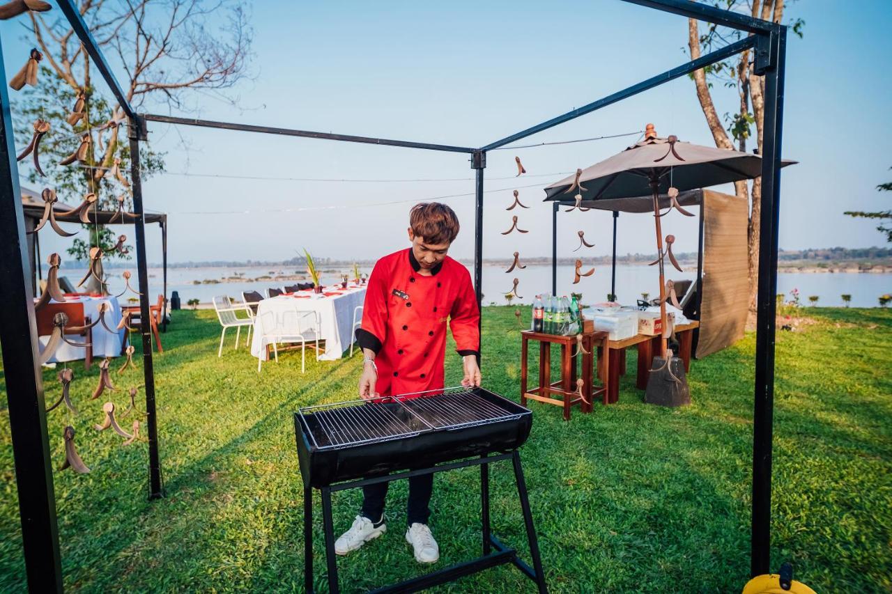The Riviera Champasak Hotel Bagian luar foto